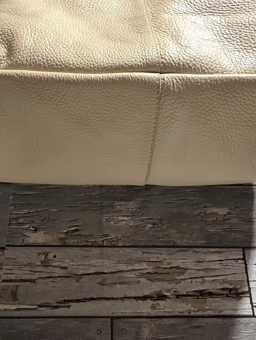 American Eagle Leather Tote Bag in Beige - Classic Everyday Carry - Picture 4 of 8